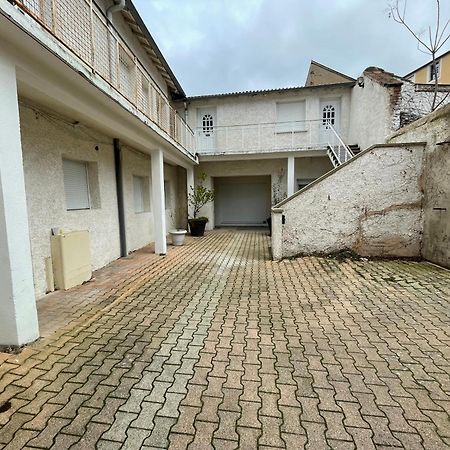 Appartement neuf tranquille au centre de Roanne Extérieur photo